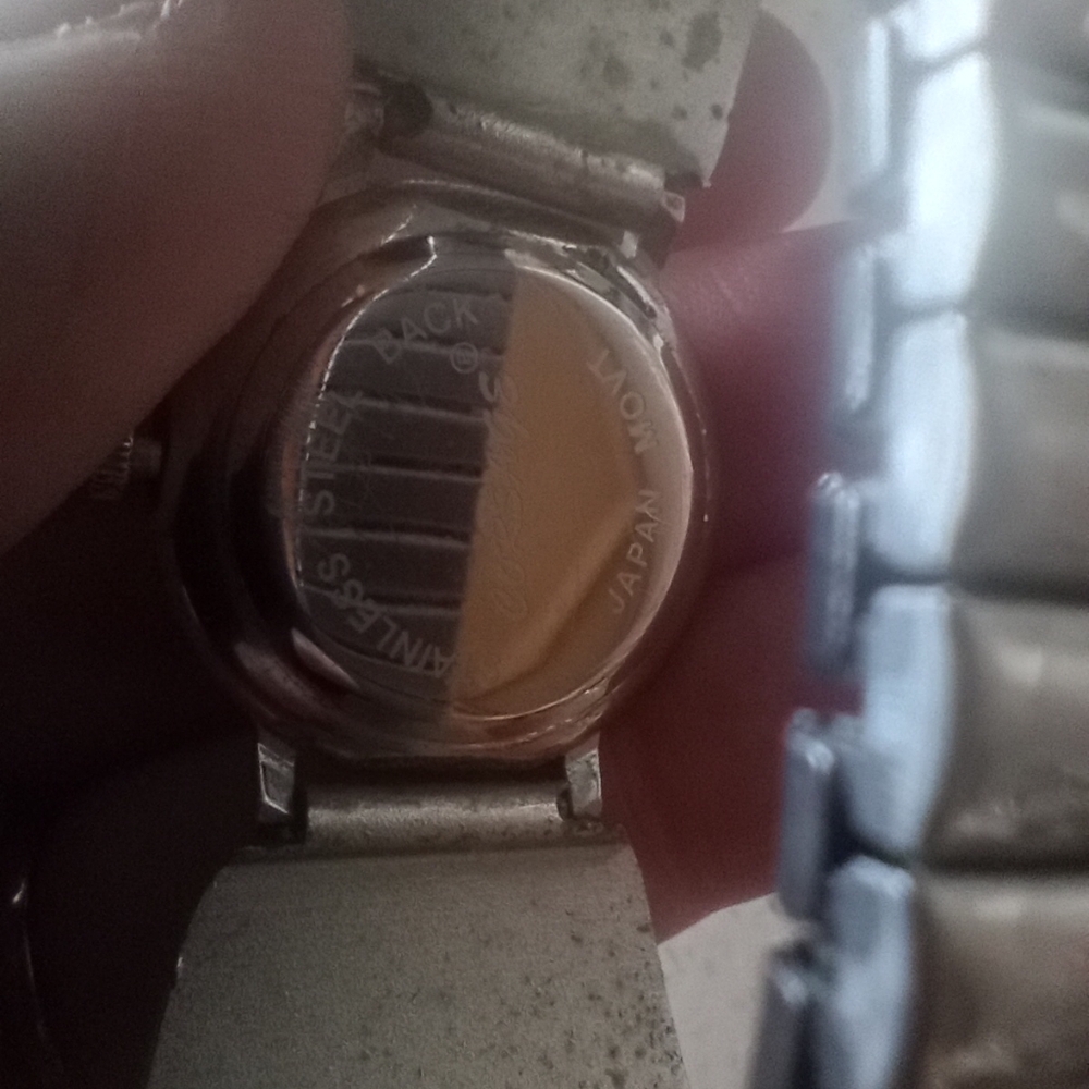 Western Style Watch - Picture 9 of 9